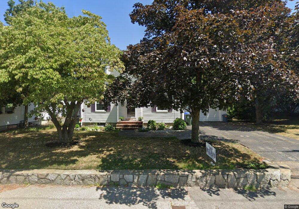 4 S Mammoth Rd, Manchester, NH 03109 - photo 1