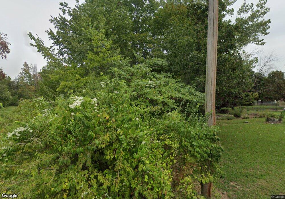 320 Goode Ave, Columbus, KS 66725 - photo 1