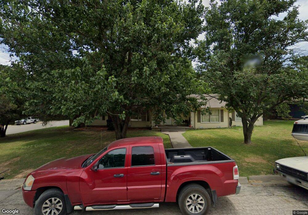 926 Hillcrest St, Denton, TX 76201 - photo 1