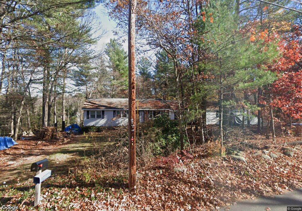 17 Kelley Rd, Londonderry, NH 03053 - photo 1