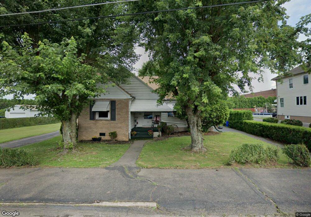 225 Samuels Ave, Hazleton, PA 18201 - photo 1