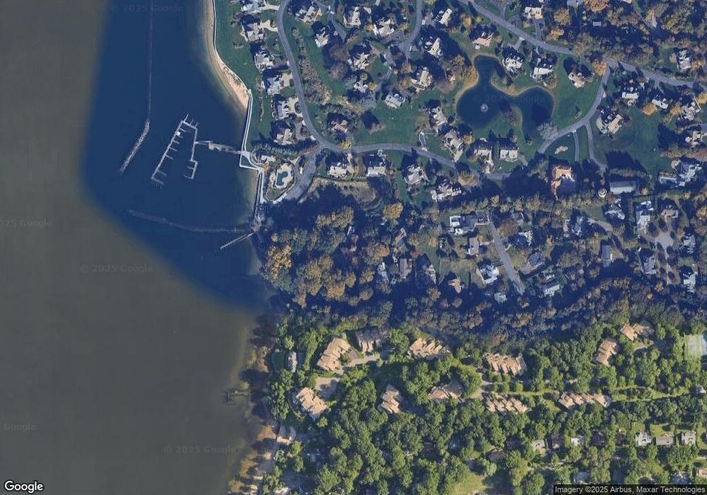 32 Sunview Dr, Glen Cove, NY 11542 - photo 1