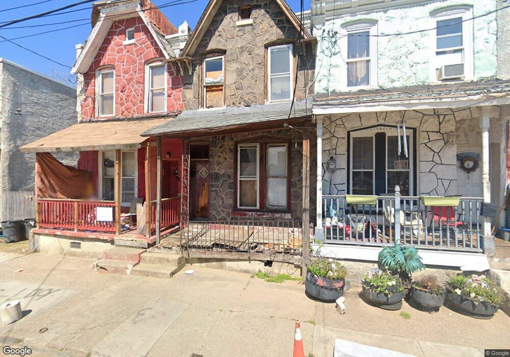 547 Bailey St, Camden, NJ 08102 - photo 1