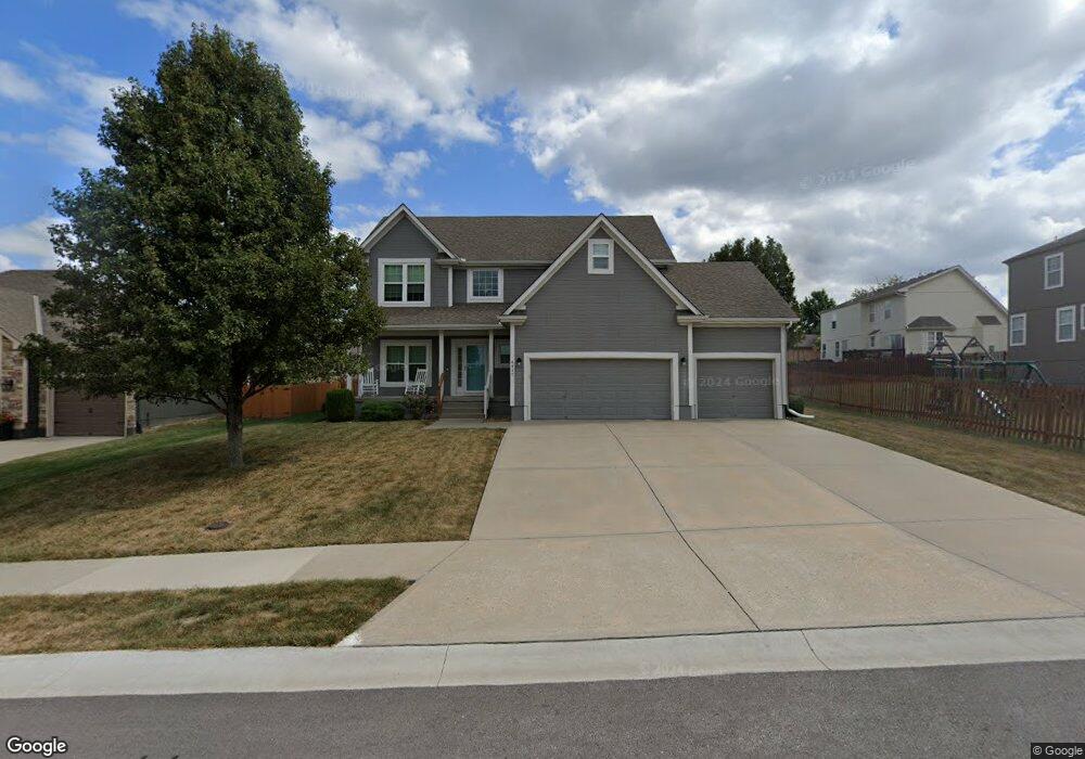 4417 SW Lyndsie Ct, Lees Summit, MO 64082 - photo 1