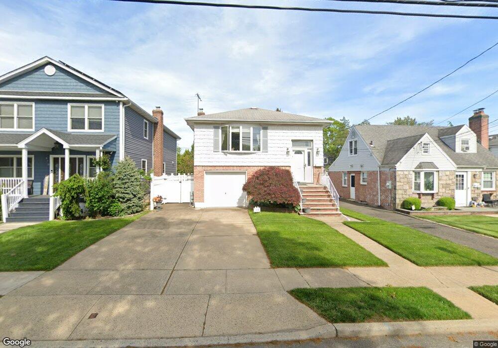 168 Euston Rd S, Garden City, NY 11530 - photo 1