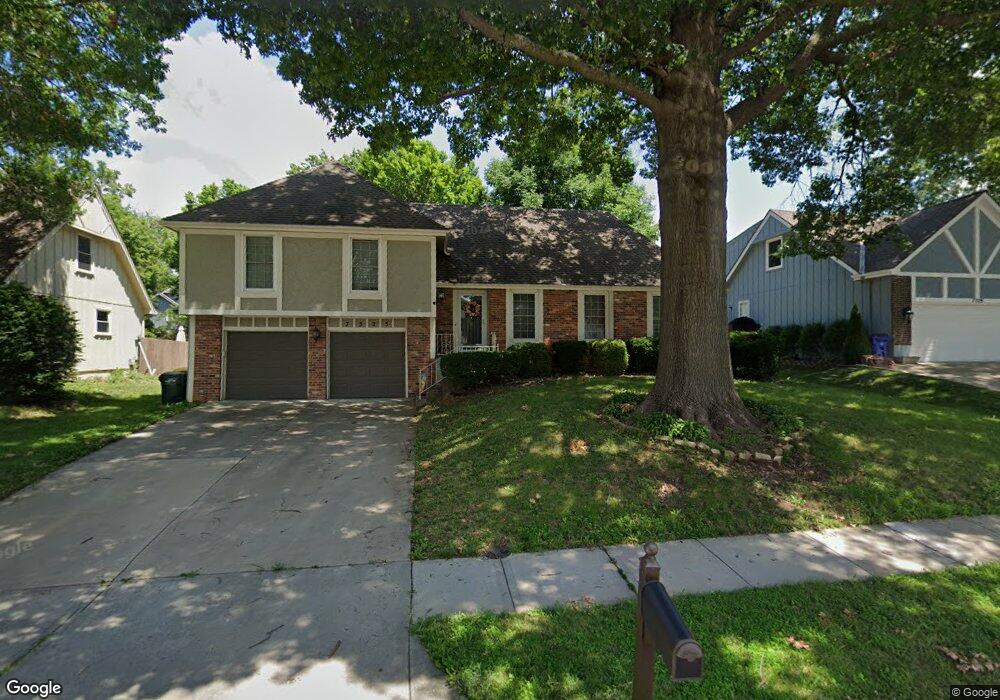 7325 Halsey St, Shawnee, KS 66216 - photo 1