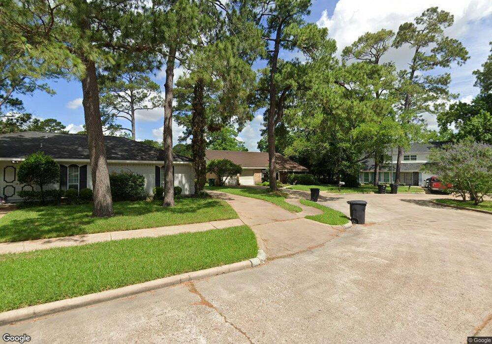 7235 Leaning Oak Dr, Houston, TX 77088 - photo 1