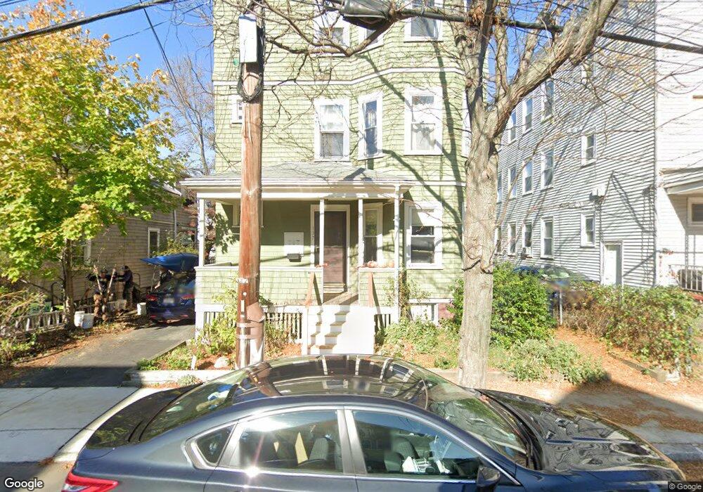 137 Dudley St unit 3, Cambridge, MA 02140 - photo 1