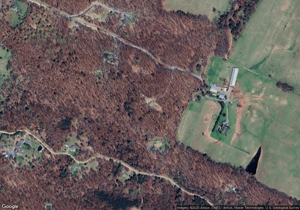 350 Greenoak Ln, Berkeley Springs, WV 25411 - photo 1