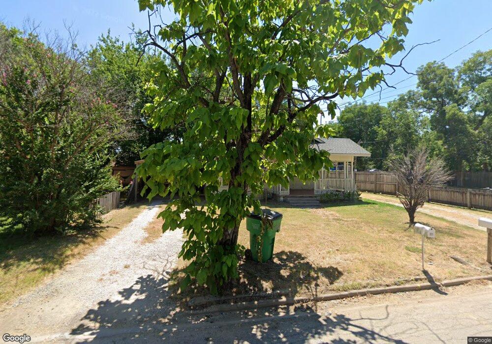 326 N Morris St, Gainesville, TX 76240 - photo 1