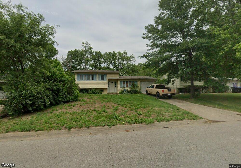 3518 SW Twilight Dr, Topeka, KS 66614 - photo 1