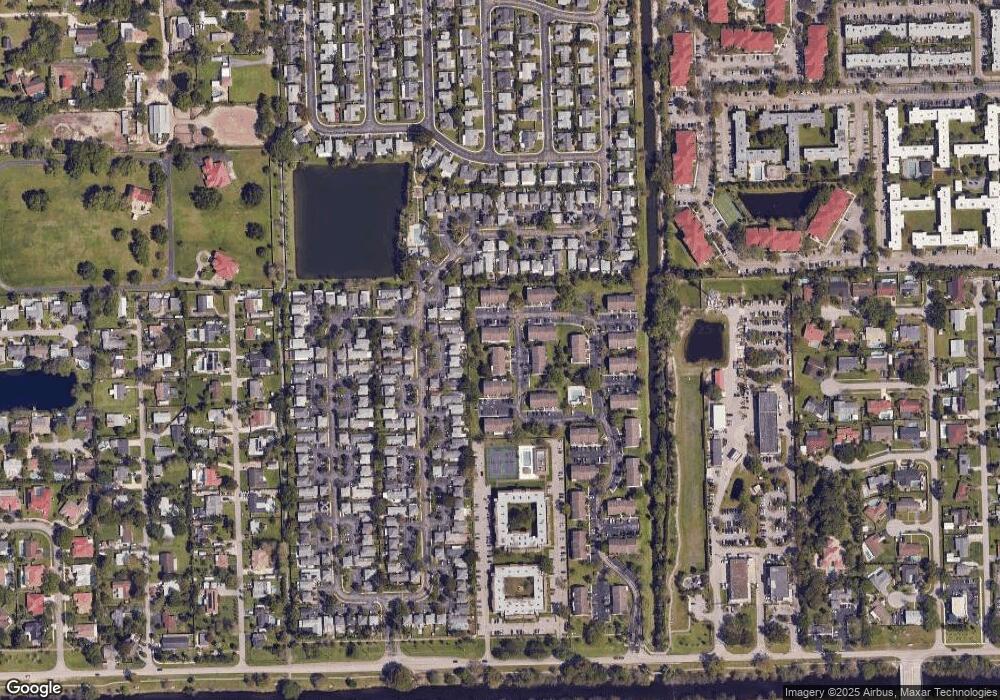 4221 SW 71st Way unit 19, Davie, FL 33314 - photo 1