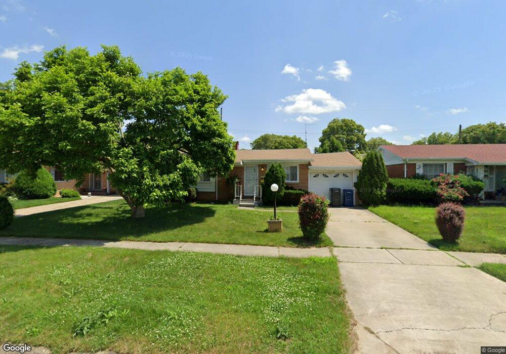 2029 Barks St, Flint, MI 48503 - photo 1