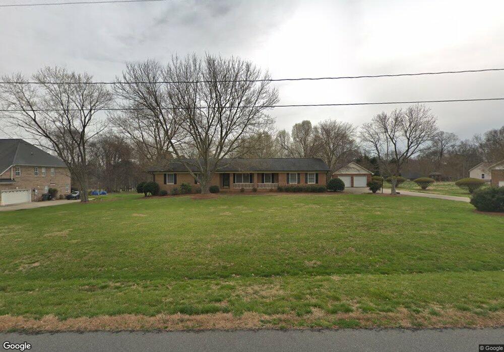 4419 Coddle Creek Dr, Concord, NC 28027 - photo 1