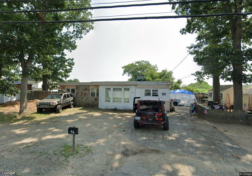 96 Wyoming Ave, Warwick, RI 02888 - photo 1