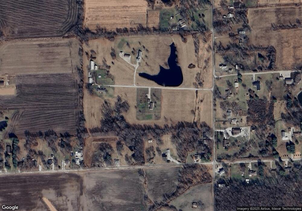 8720 S 100 W, Columbus, IN 47201 - photo 1