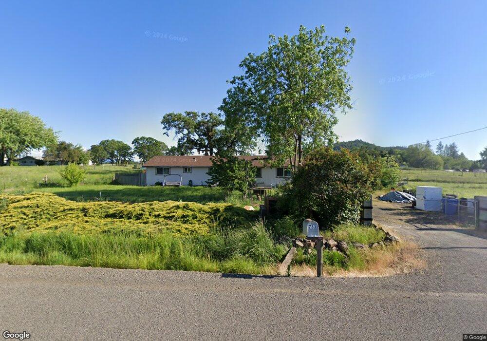 733 Mountain View Dr, Eagle Point, OR 97524 - photo 1