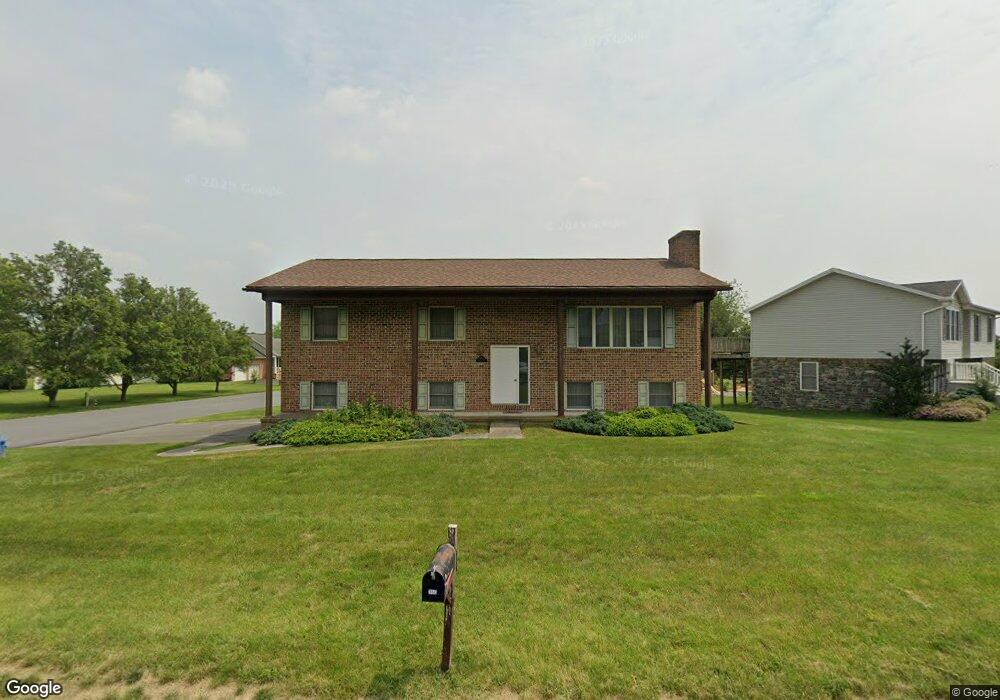 350 Cosell Dr, Chambersburg, PA 17201 - photo 1