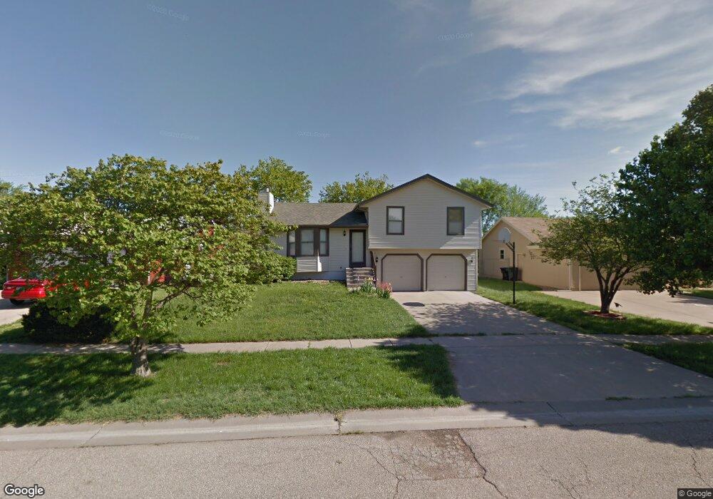 7212 SW 25th St, Topeka, KS 66614 - photo 1