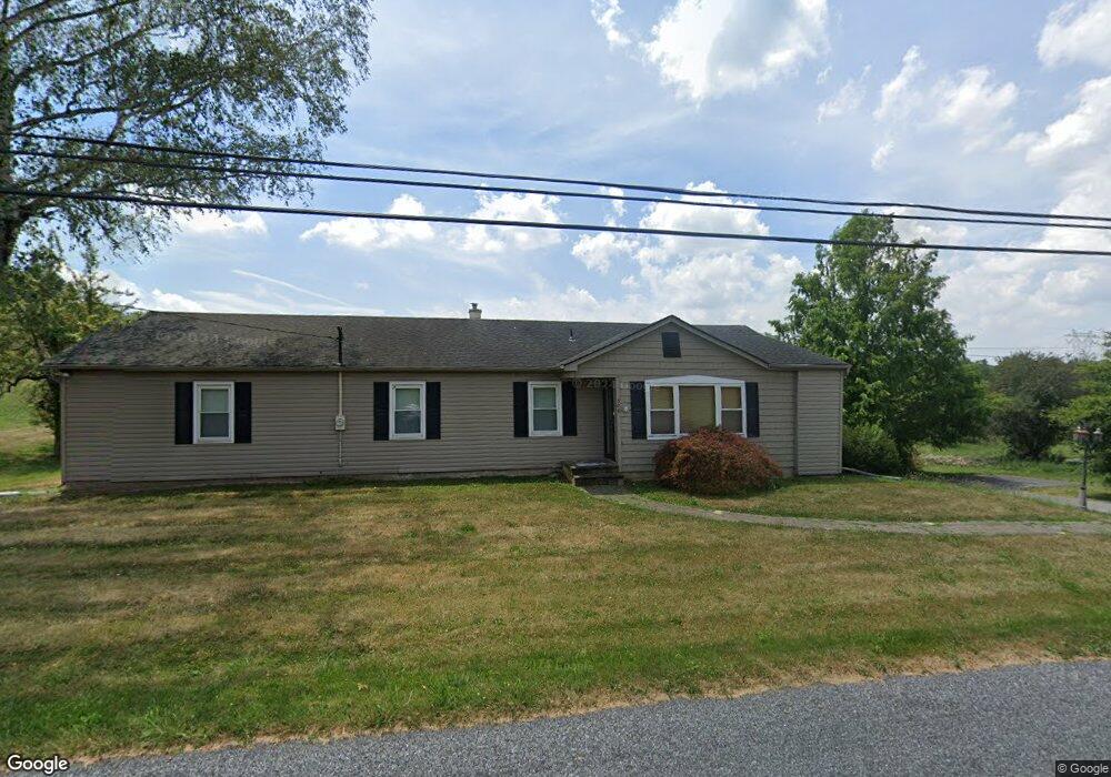 5062 Overlook Rd, Coplay, PA 18037 - photo 1