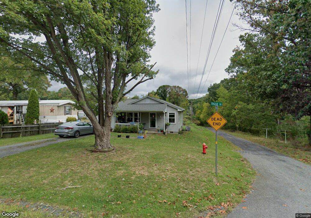 1729 3rd St, Waynesboro, VA 22980 - photo 1