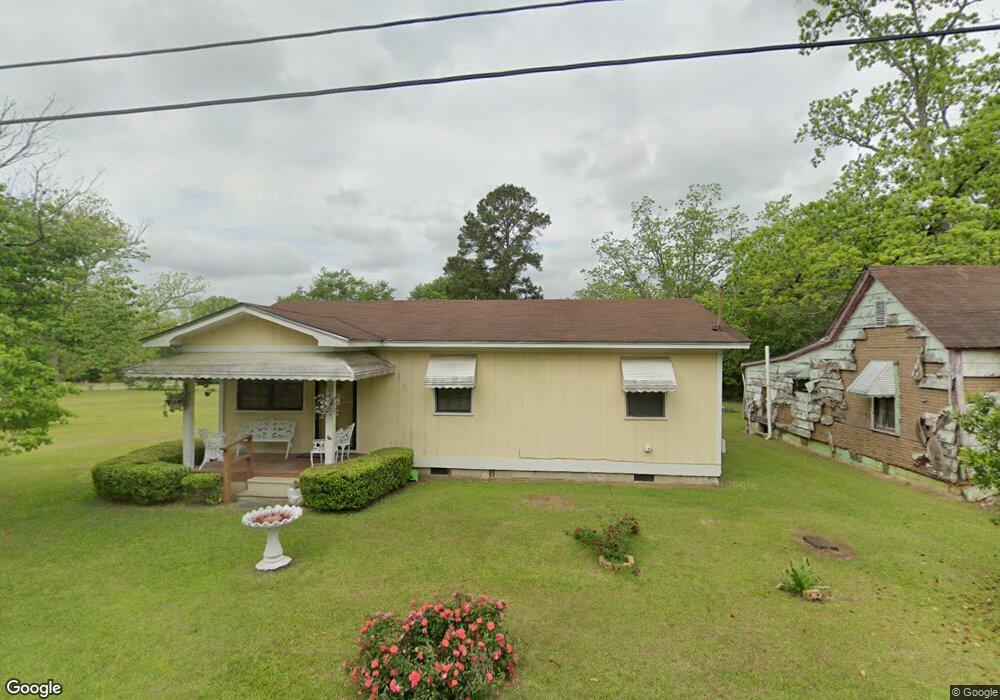 123 Sawyer Cir, Fitzgerald, GA 31750 - photo 1