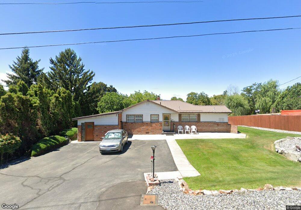 1731 Gary St NE, East Wenatchee, WA 98802 - photo 1