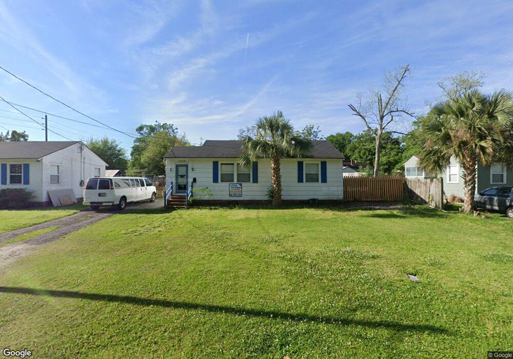 4512 Sunderland Rd, Jacksonville, FL 32210 - photo 1