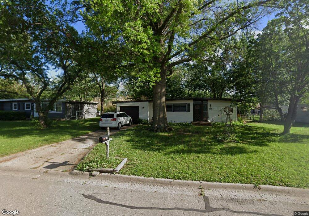 1909 SW 34th St, Topeka, KS 66611 - photo 1