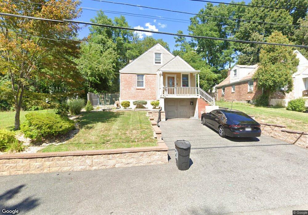 31 Locust St, Spring Valley, NY 10977 - photo 1