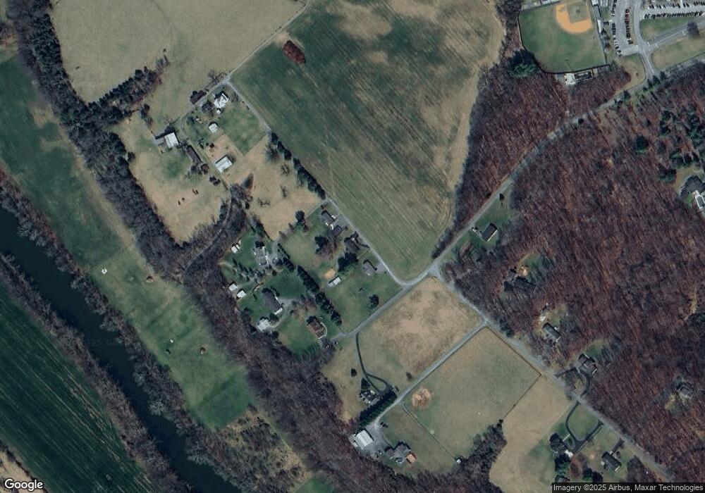 479 Stickley Loop, Strasburg, VA 22657 - photo 1