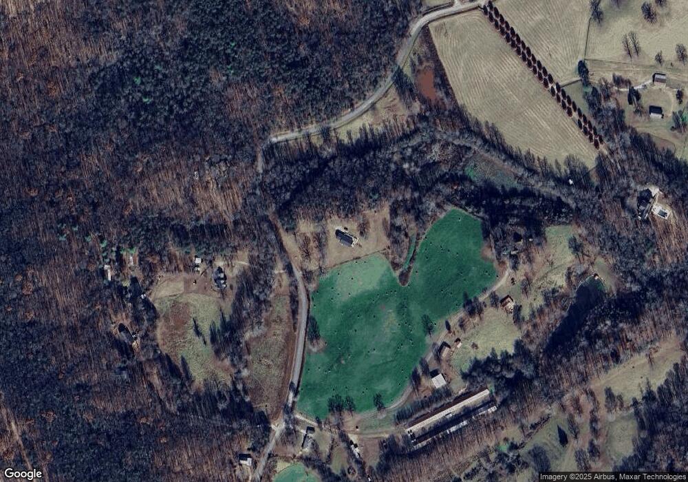 606 Sam Bell Rd, Clarkesville, GA 30523 - photo 1