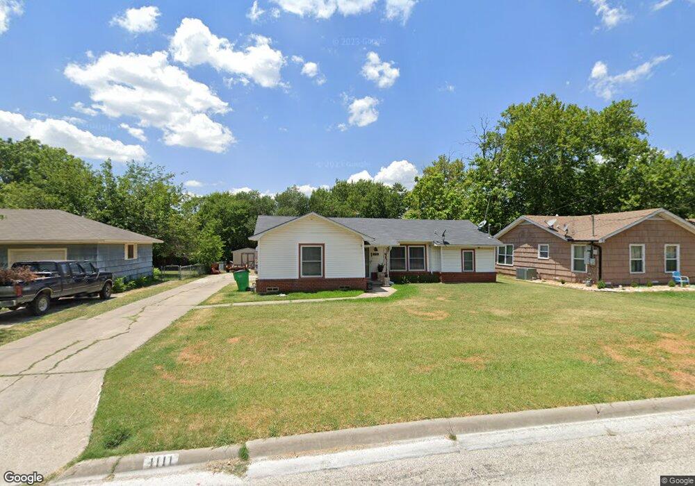 1111 Fair Ave, Gainesville, TX 76240 - photo 1