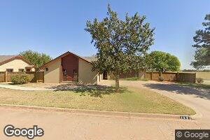 137 W Quail Dr, Cordell, OK 73632