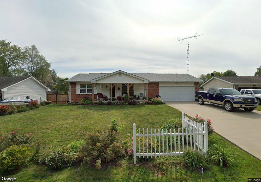 12412 S Hillview Way, Columbus, IN 47201 - photo 1