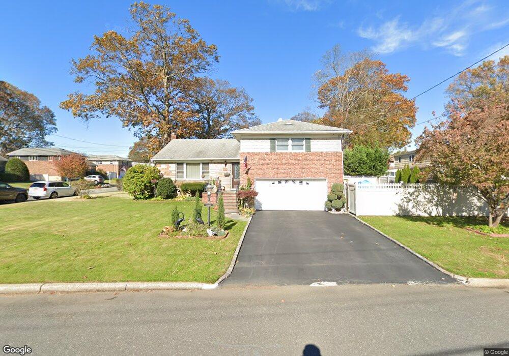 7 Brookdale Rd, Glen Cove, NY 11542 - photo 1