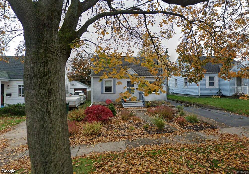 638 Hunter Blvd, Lansing, MI 48910 - photo 1