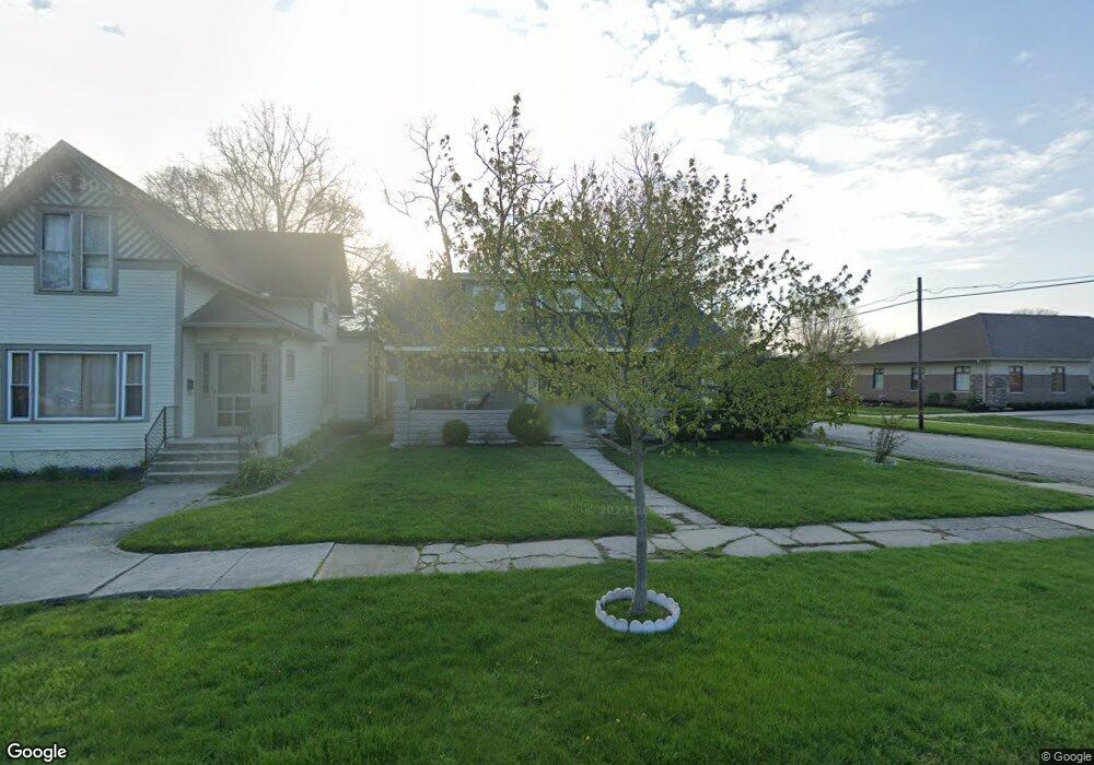 608 S Main St, Auburn, IN 46706 - photo 1