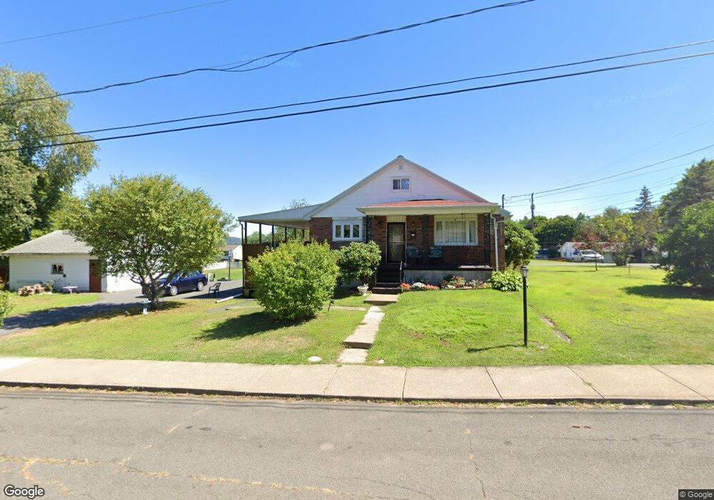 425 Powell St, Taylor, PA 18517 - photo 1