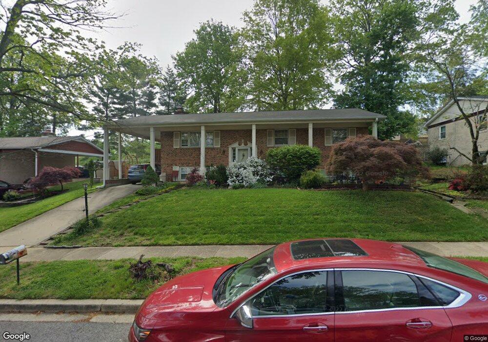 12806 Pine Tree Ln, Fort Washington, MD 20744 - photo 1