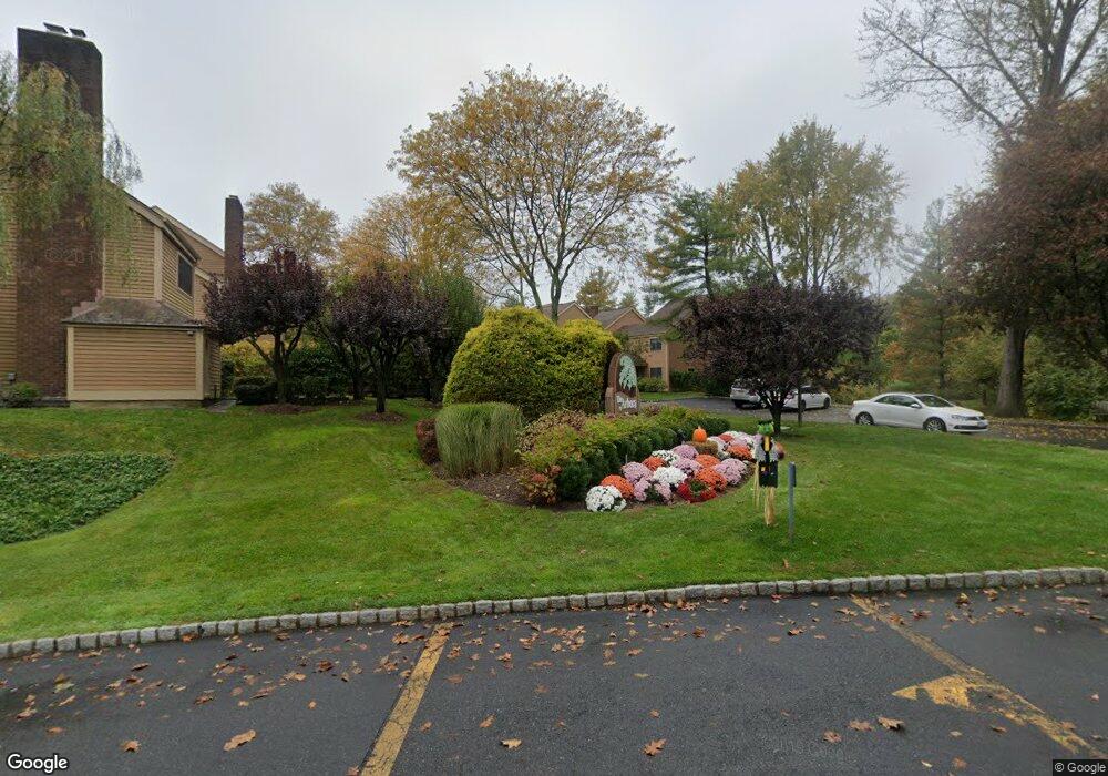 209 Ivy Hill Ln, Rye Brook, NY 10573 - photo 1