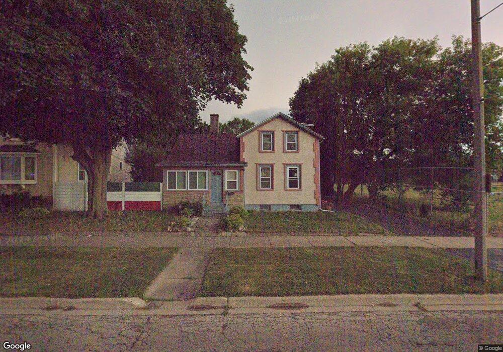 819 Washington St, Waukegan, IL 60085 - photo 1