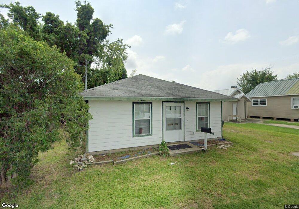 111 S Lyons St, Lake Charles, LA 70601 - photo 1