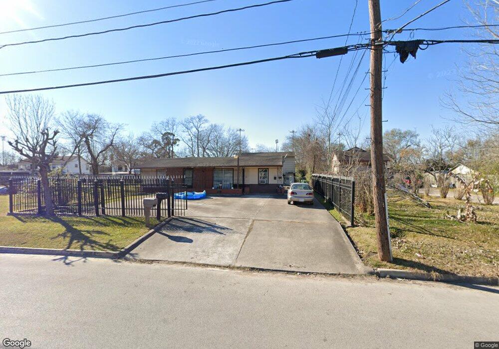 3220 Chaffin St, Houston, TX 77087 - photo 1