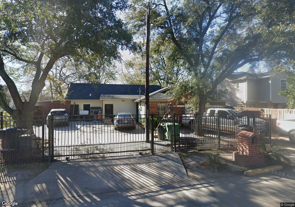 10803 Vista Norte Ct, Houston, TX 77076 - photo 1