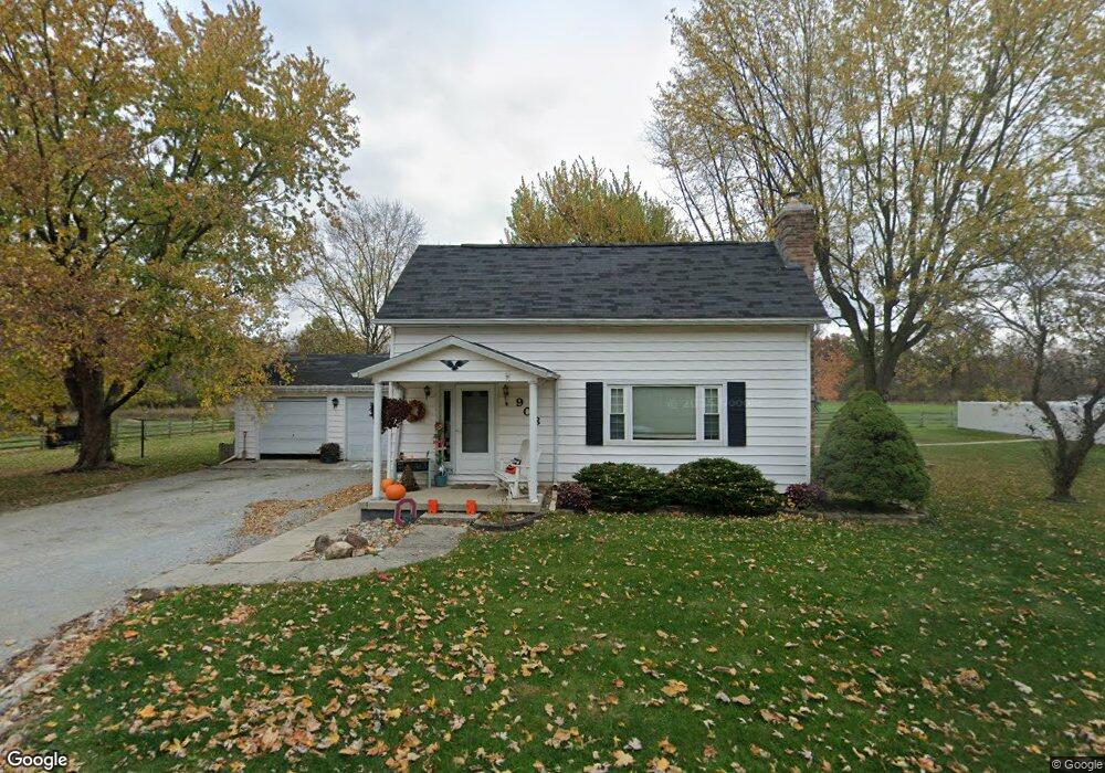 908 Wheeler Ln, Wapakoneta, OH 45895 - photo 1