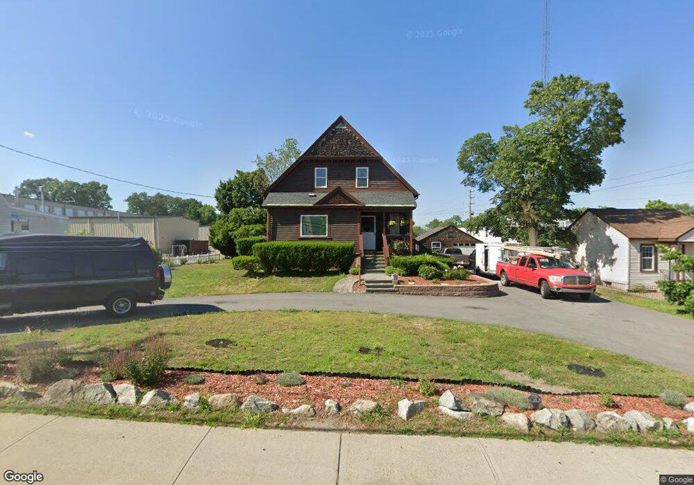 557 Weeden St, Pawtucket, RI 02860 - photo 1