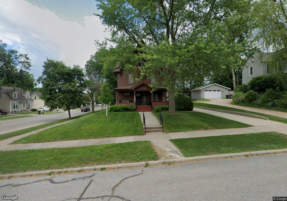 1204 Clay St, Cedar Falls, IA 50613 - photo 1