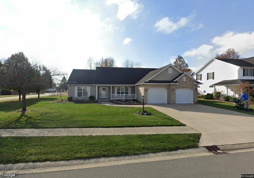 701 Flamingo Ct, Effingham, IL 62401 - photo 1
