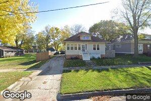 103 W Park Ave, Howard, SD 57349